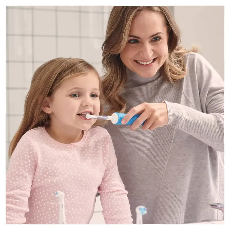 Змінні насадки до зубної щітки ORAL-B Kids Frozen II, 4 шт (4210201385233) фото
