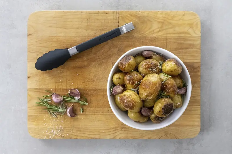 Щипці кухонні KitchenAid Universal, 24 см, чорний (KQG203OHOBE) - фото - №16