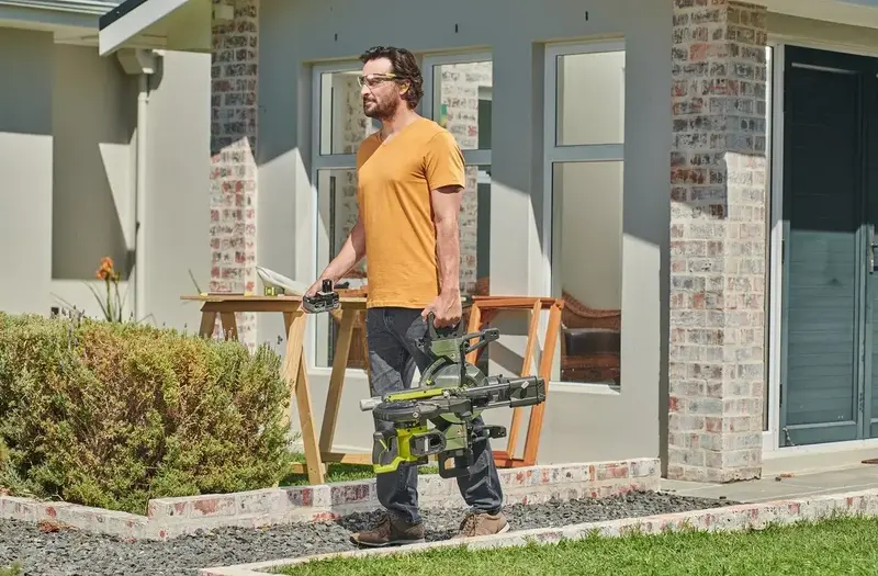 Пила торцювальна акумуляторна Ryobi ONE+ RMS18190-0 з протяжкою 18V диск 190мм без АКБ та ЗП - фото - №3