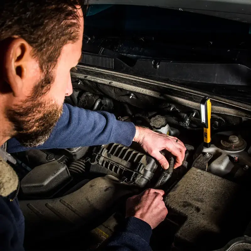 Кишеньковий ліхтарик CAT з магнітом і кліпсою, 175 лм - фото - №6