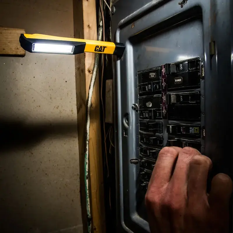 Кишеньковий ліхтарик CAT з магнітом і кліпсою, 175 лм - фото - №8