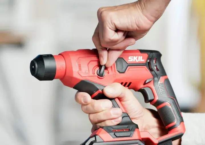 Перфоратор акумуляторний SKIL 3810 CA SDS-plus+ШЗП 900Вт без АКБ та ЗП - фото - №8
