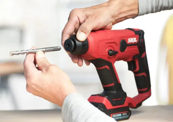 Перфоратор акумуляторний SKIL 3810 CA SDS-plus+ШЗП 900Вт без АКБ та ЗП - фото - №4