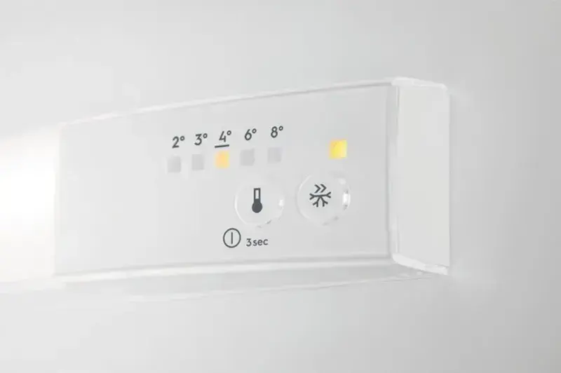 Холодильник Electrolux RNT6NE18S - фото - №2