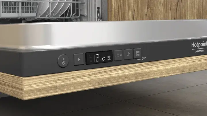 Посудомийна машина вбудована Hotpoint-Ariston H2IHD526A - фото - №5
