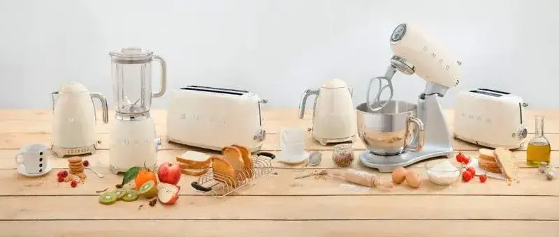 Електричний чайник Smeg KLF03CREU - фото - №5