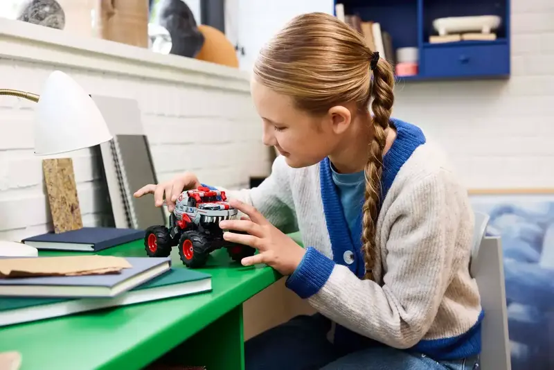 Конструктор LEGO Technic Monster Jam ThunderROARus з інерційним двигуном, 42200 - фото - №8