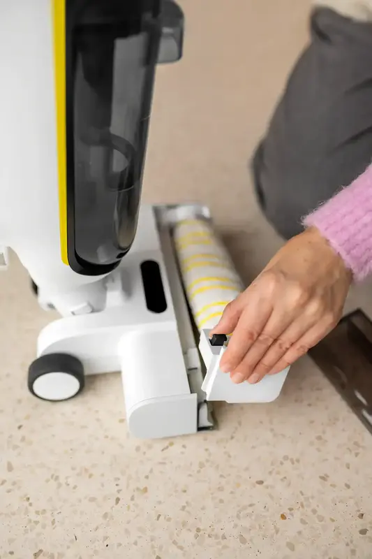 Пилосос ручний миючий Karcher FCV 4 (1.056-131.0) - фото - №4