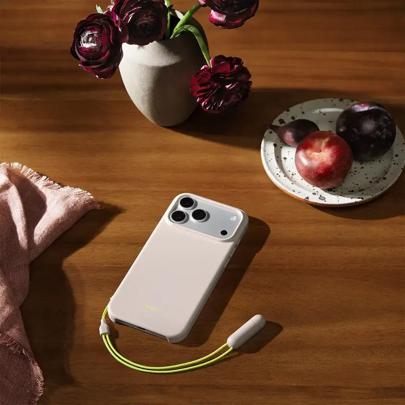 Чохол Beats iPhone 17 Pro Max Kickstand Case with MagSafe and Camera Control Lime Stone (MGTQ4LL/A) - фото - №4