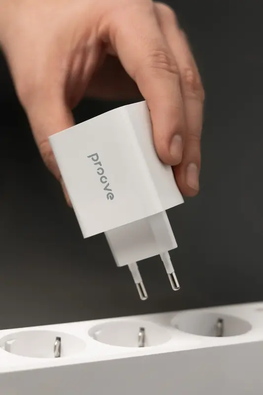 Ун. МЗП Proove Rapid 30W 2xUSB-A + Type-C белый - фото - №7