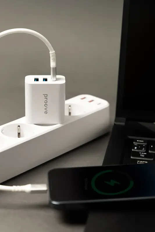 Ун. МЗП Proove Rapid 30W 2xUSB-A + Type-C белый - фото - №5