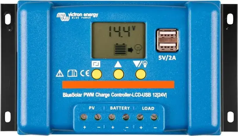 Контролер заряду Victron Energy BlueSolar PWM-LCD&USB 12/24V-30A (30A, 12/24В) - фото - №0