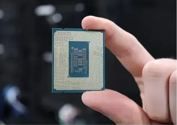 Процессор Intel Core i3-12100 (CM8071504651012) - фото - №3