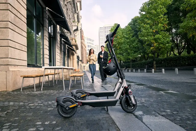 Електросамокат Segway-Ninebot F3 E Grey (AA.05.17.01.0005) - фото - №6