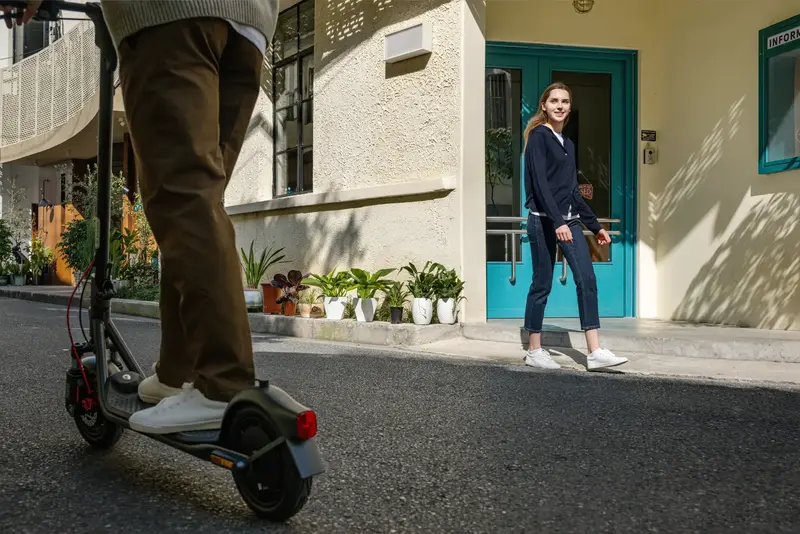 Електросамокат Segway-Ninebot F2 PRO E II Black (AA.05.12.03.0007) - фото - №8