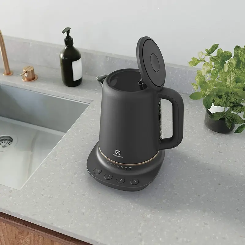 Електрочайник Electrolux 1.7л E7K1-6BP - фото - №9