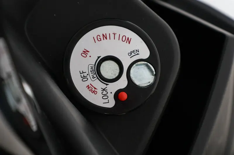 Електроскутер Maxxter NEON 2500 Вт (White) - фото - №6