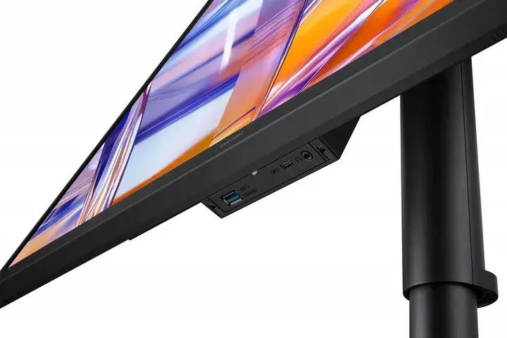 Монітор Samsung 32" ViewFinity S8 LS27H804UAIXUA - фото - №7