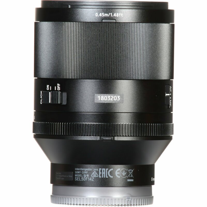 Объектив Sony 50mm, f/1.4 Carl Zeiss для камер NEX FF SEL50F14Z.SYX фото