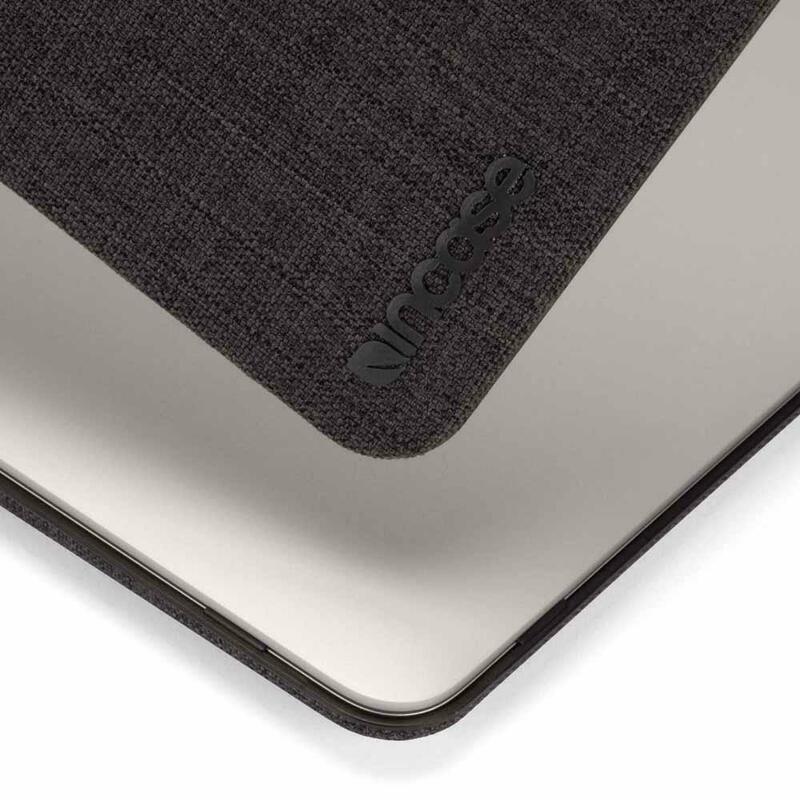Чехол Incase Textured Hardshell in Woolenex (Graphite) INMB200616-GFT для 13-inch MacBook Air with Retina Display фото