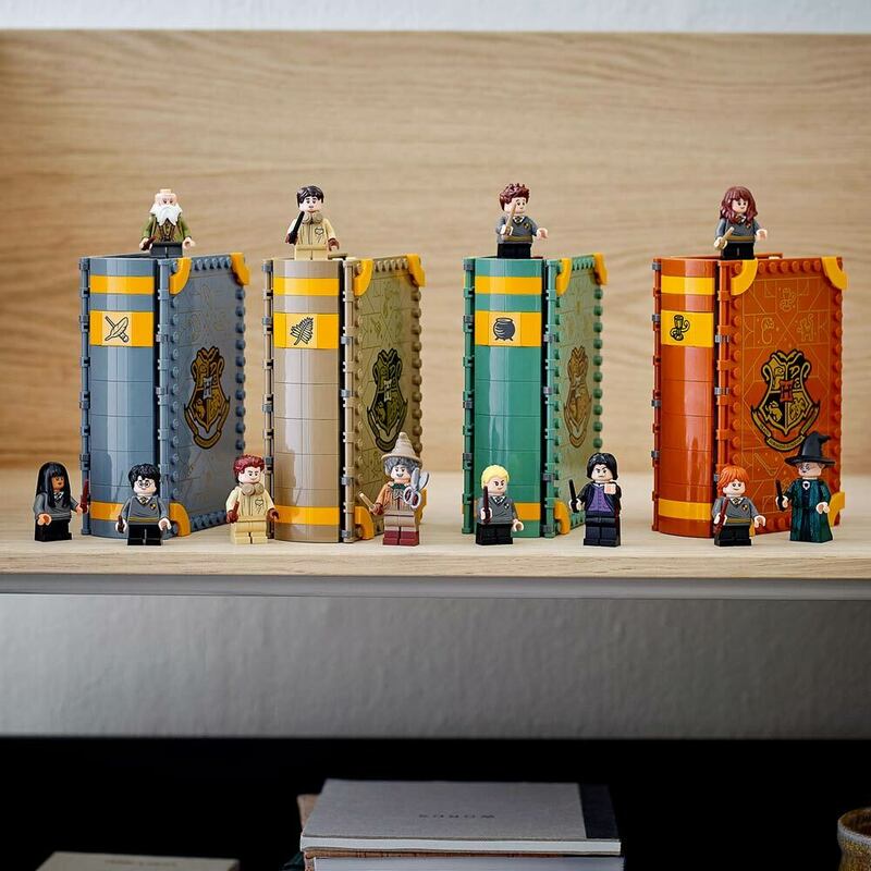 Конструктор LEGO Harry Potter у Гоґвортсі: Урок трансфігурації 76382 фото