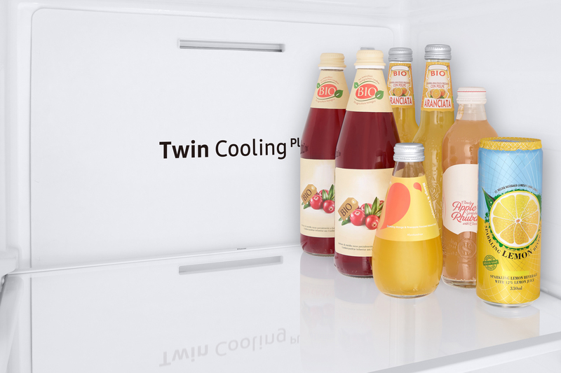 Side-by-side холодильник Samsung RS67A8510B1/UA фото