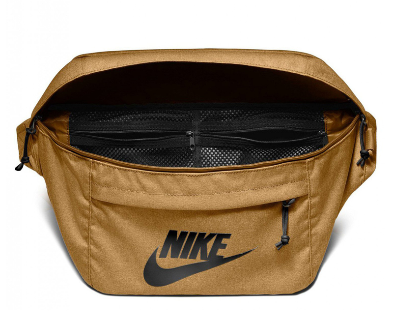 NIKE ボディバッグ BA5751-790 ブラウン Сумка на пояс Nike Tech Hip Pack (Coyot) BA5751-790 ᐈ Купить