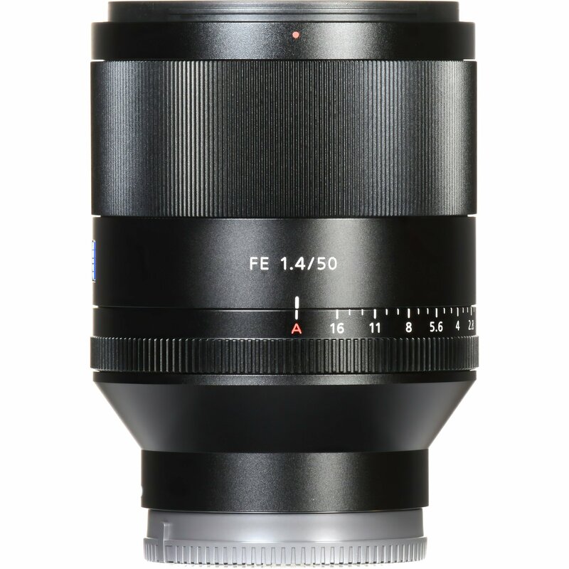 Объектив Sony 50mm, f/1.4 Carl Zeiss для камер NEX FF SEL50F14Z.SYX фото