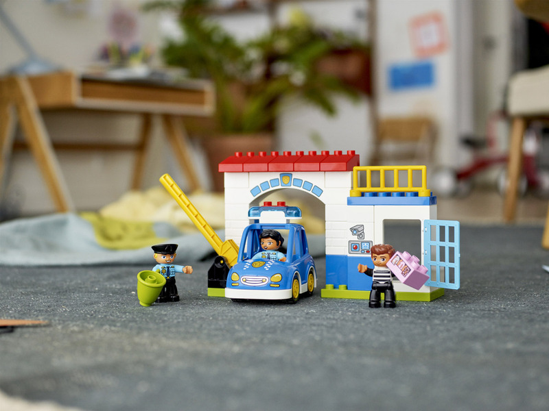Конструктор LEGO DUPLO Полицейский участок 10902 фото
