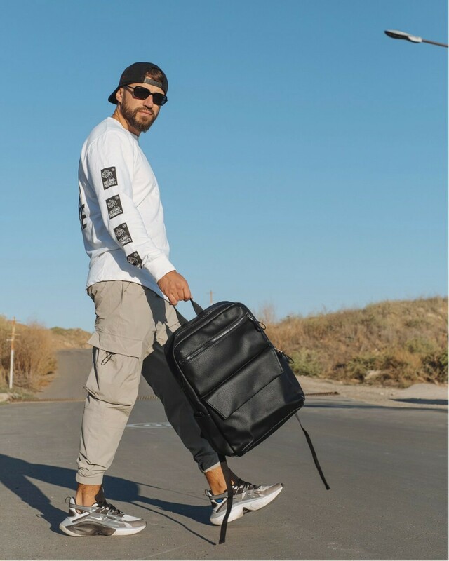 Рюкзак HARVEST VOYAGE Black 15,6" фото