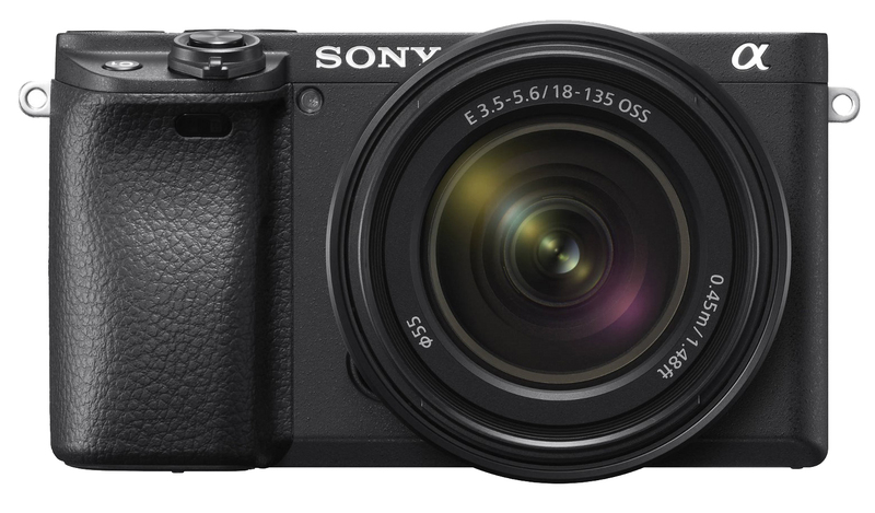 Фотоапарат Sony Alpha a6400 + E 18-135 mm f/3.5-5.6 OSS (ILCE6400MB.CEC) фото