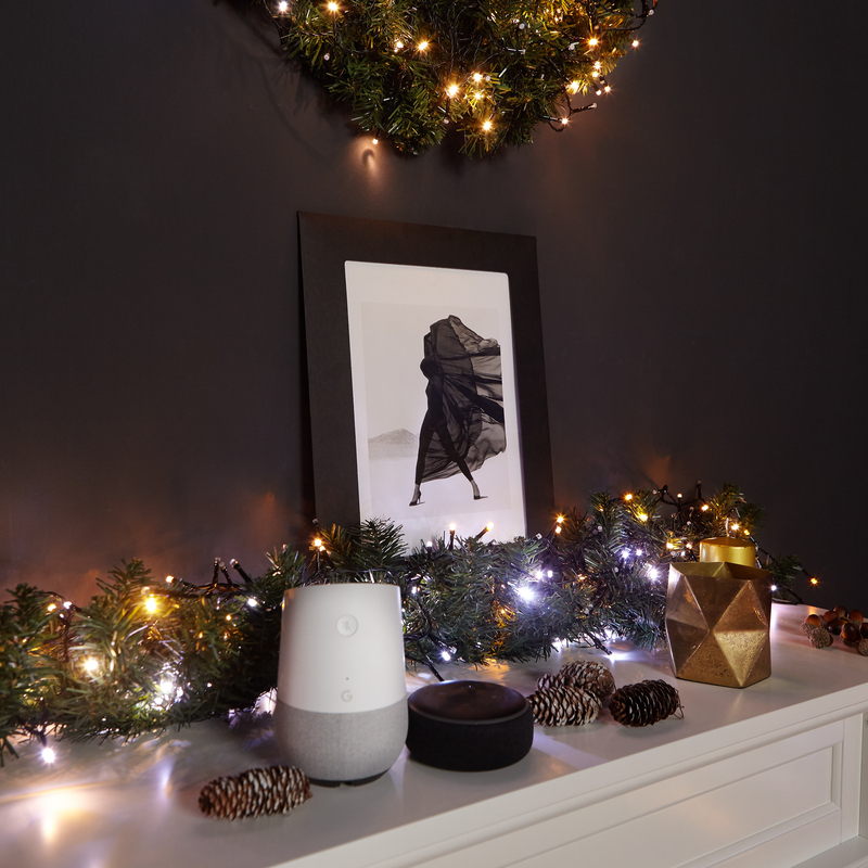 Гирлянда Twinkly Smart LED Cluster AWW 400, BT+WiFi, Gen II, IP44 6 м (кабель черный) TWC400GOP-BEU фото