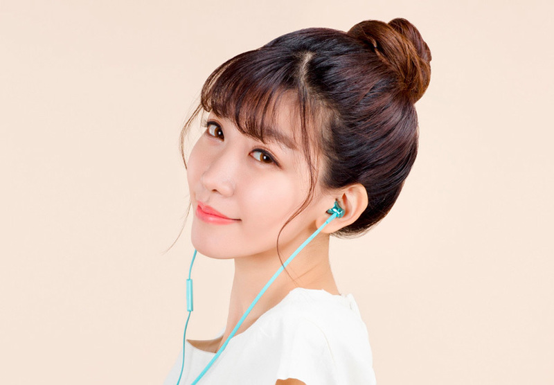 Навушники Xiaomi Mi In-ear headphones Basic (silver) фото