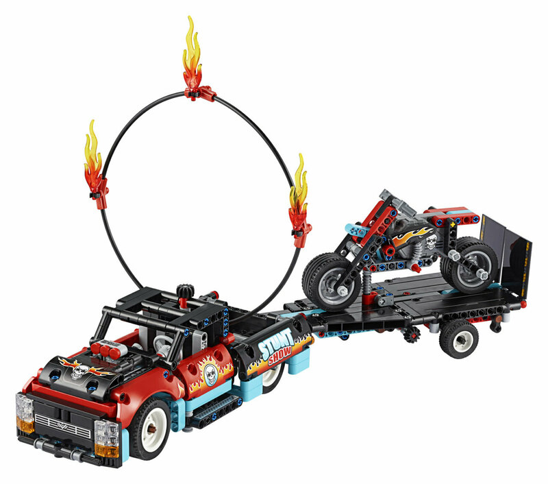 Конструктор LEGO Technic Шоу трюков на грузовиках и мотоциклах 42106 фото
