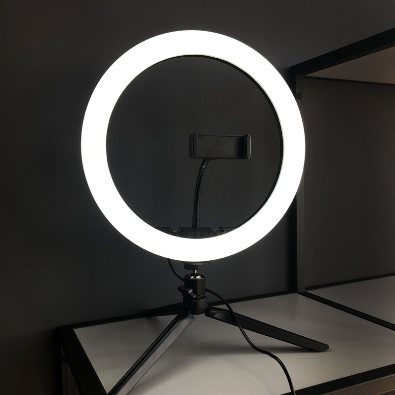 Кольцевая светодиодная LED лампа Lovely Stream 12 c триногой и штативом фото