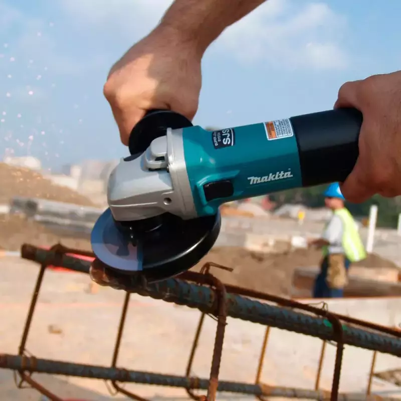Makita 9565CVR
