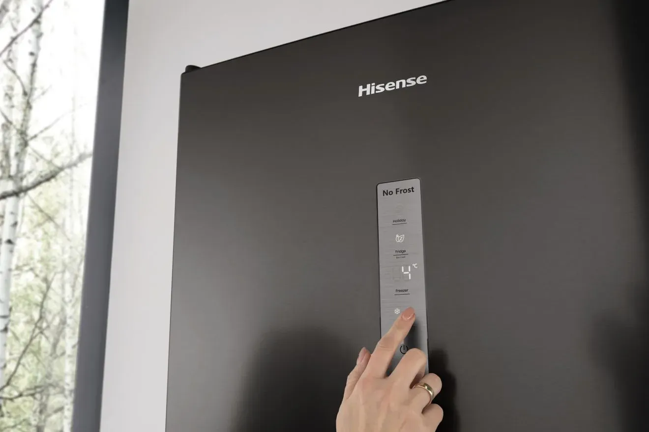 Hisense RT641N4WIE1 (BCD-456WYR)