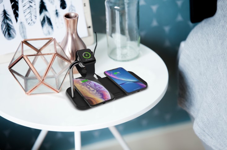 Беспроводное ЗУ Zens Dual + Apple Watch (ZEDC05B/00) Black. Купить Беспроводное ЗУ Zens Dual + Apple Watch (ZEDC05B/00) Black по низкой цене в Киеве, Харькове, Одессе, Днепре, Николаеве, Запорожье, Украине | Цитрус