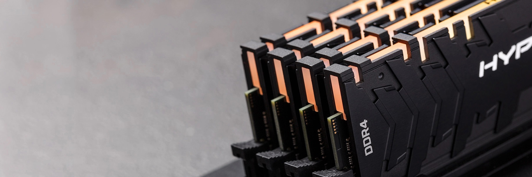 Оперативна пам'ять HyperX Predator RGB DDR4 32GB 3200MHz