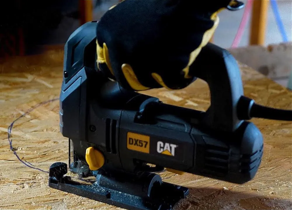 Электролобзик CAT DX57 750Вт ᐈ Купить Электролобзик CAT DX57